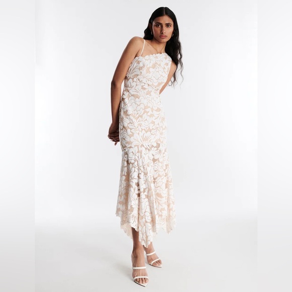 NWT BCBGMaxazria Alabama One Shoulder Lace Gown - Picture 2 of 8